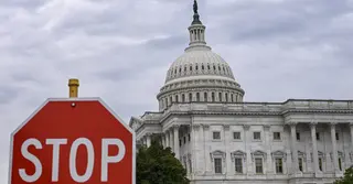 টানা শাটডাউনে বিপর্যস্ত মার্কিন অ্যাভিয়েশন খাত; একদিনে বাতিল ৫ হাজার ফ্লাইট